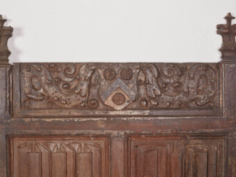 Tudor oak and polychrome painted Phelips wall settle, North Devon / Somerset, circa 1520 – 1540