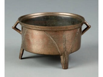Early 17th Century Bronze Twin Handle Cooking Pot, English, circa 1620-1640