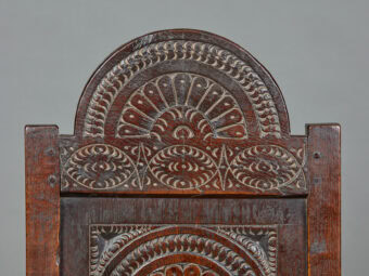 Fine and Rare Elizabethan Oak Caqeuteuse Armchair, Beckham Workshop, Salisbury, circa 1580-1600 - Image 5