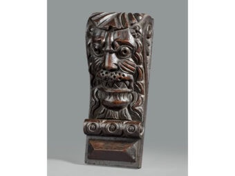 Group of Three Elizabethan Carved Oak Corbels, circa 1590 - Image 3