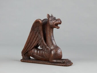Pair of Renaissance Oak and Polychrome Griffins, Northern France, circa 1580–1600 - Image 3