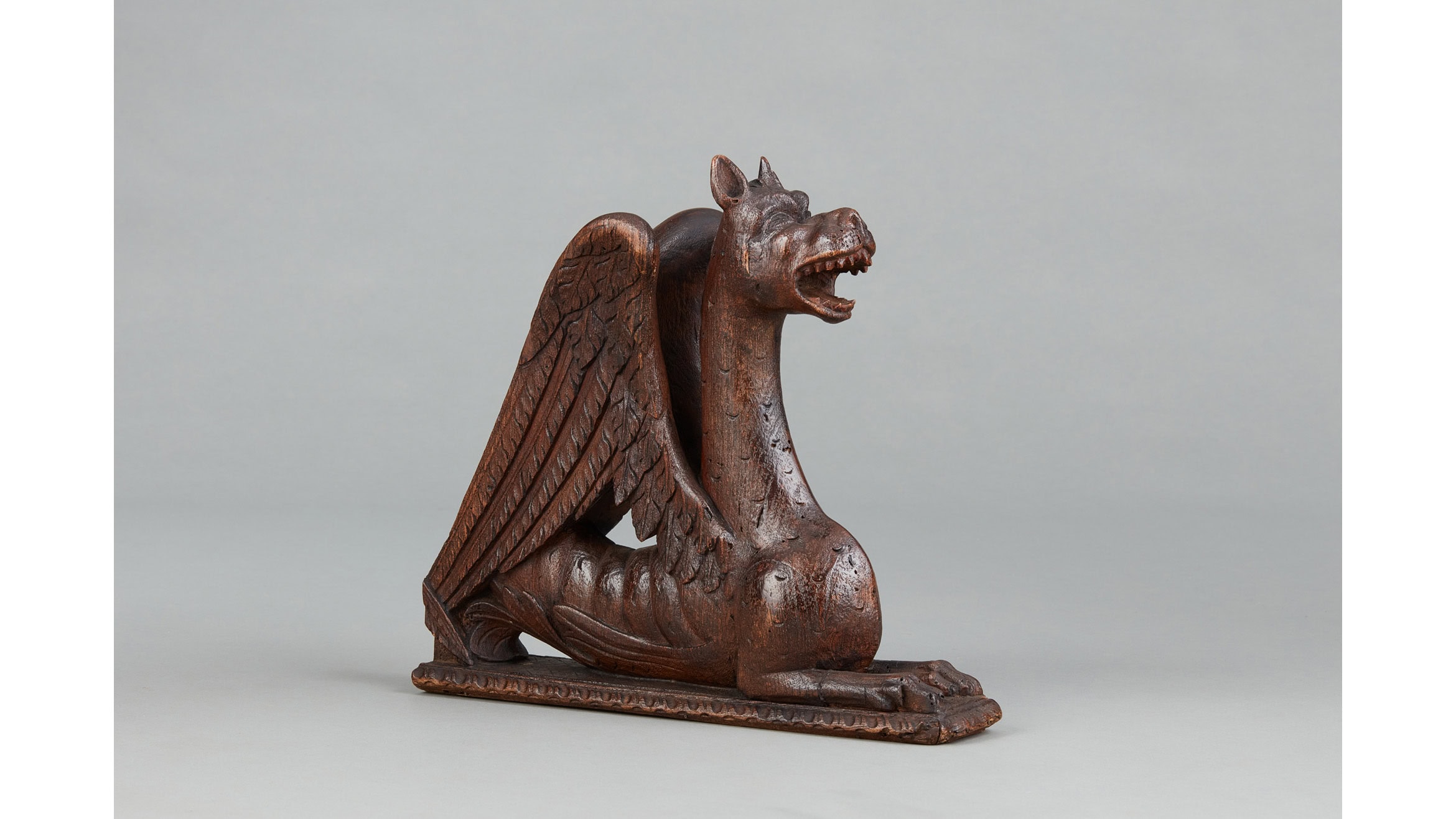 Pair of Renaissance Oak and Polychrome Griffins, Northern France, circa 1580–1600 - Image 3