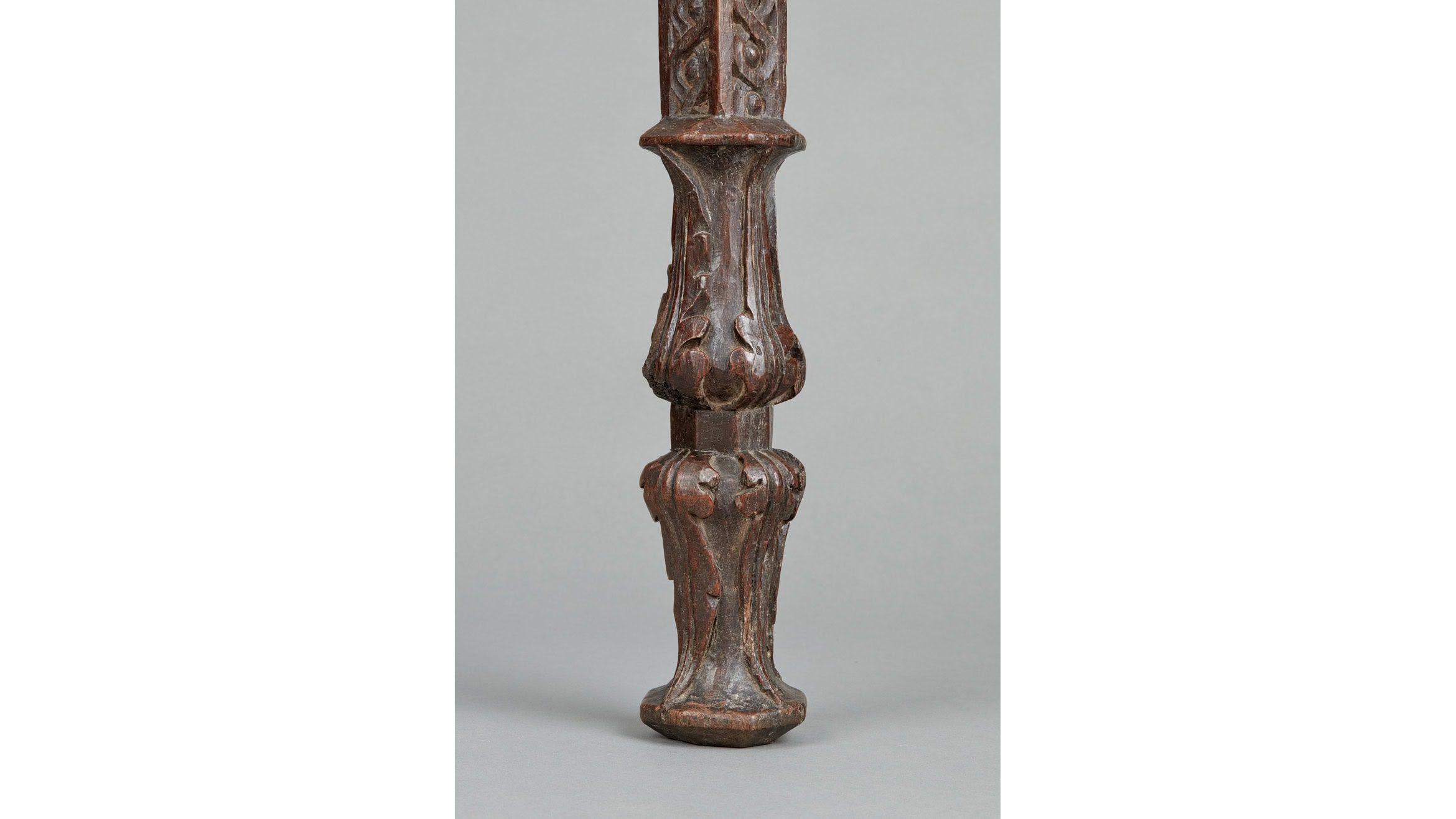 Two Sections of Henry VIII Oak Bedposts, circa 1540 - Image 2