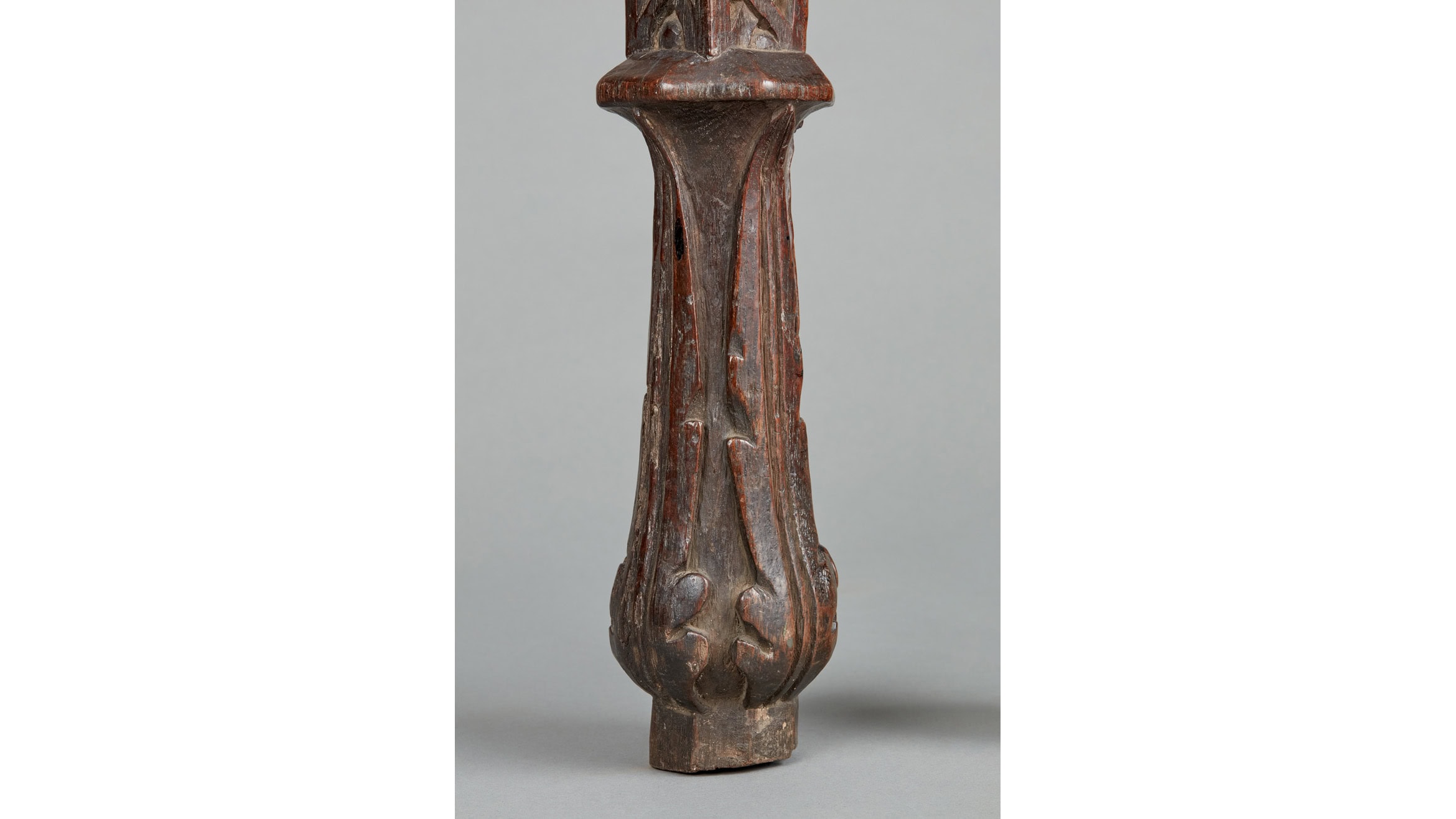 Two Sections of Henry VIII Oak Bedposts, circa 1540 - Image 3